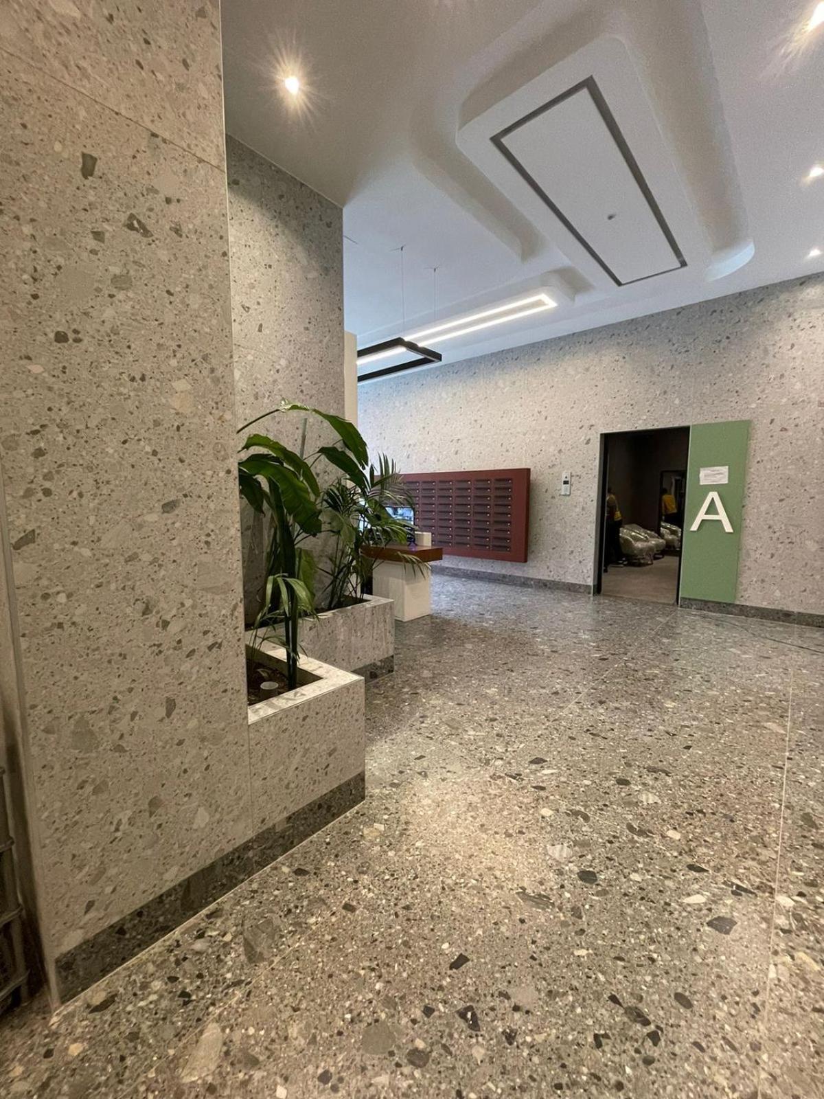 Garden Building Luxury Apartment Tirana Exterior foto